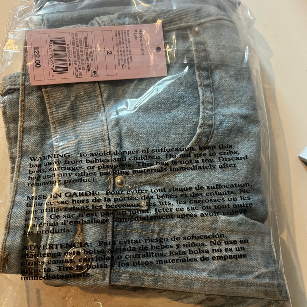 Women's High-Rise Iridescent Cutoff Jean Shorts - Wild Fable Size 2 - Picture 5 of 6
